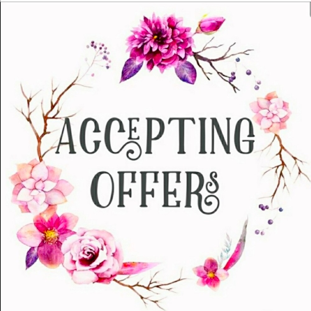 If you like something but don’t like the price , feel free to make me an offer🌸